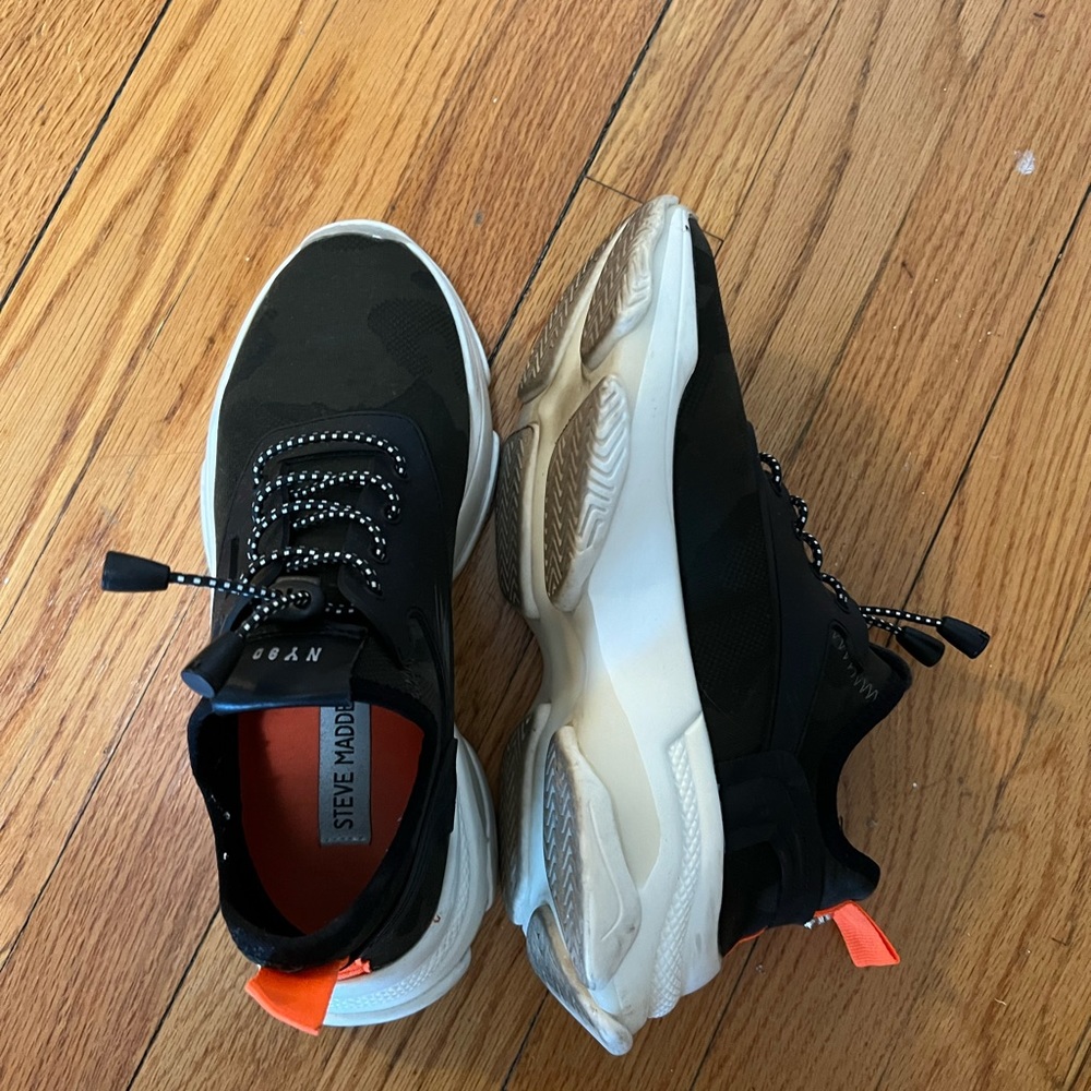 Steve Madden Camo Myles Sneakers